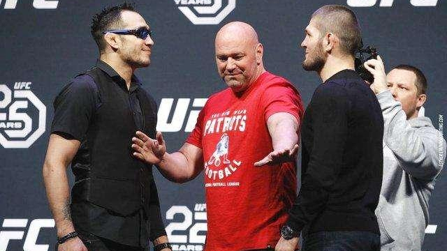 UFC 249 “鹰魔战”发布会 小鹰发怒踢夜魔金腰带,大拿提前结束发布会